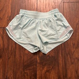 Powder blue lululemon hotty hot size 6